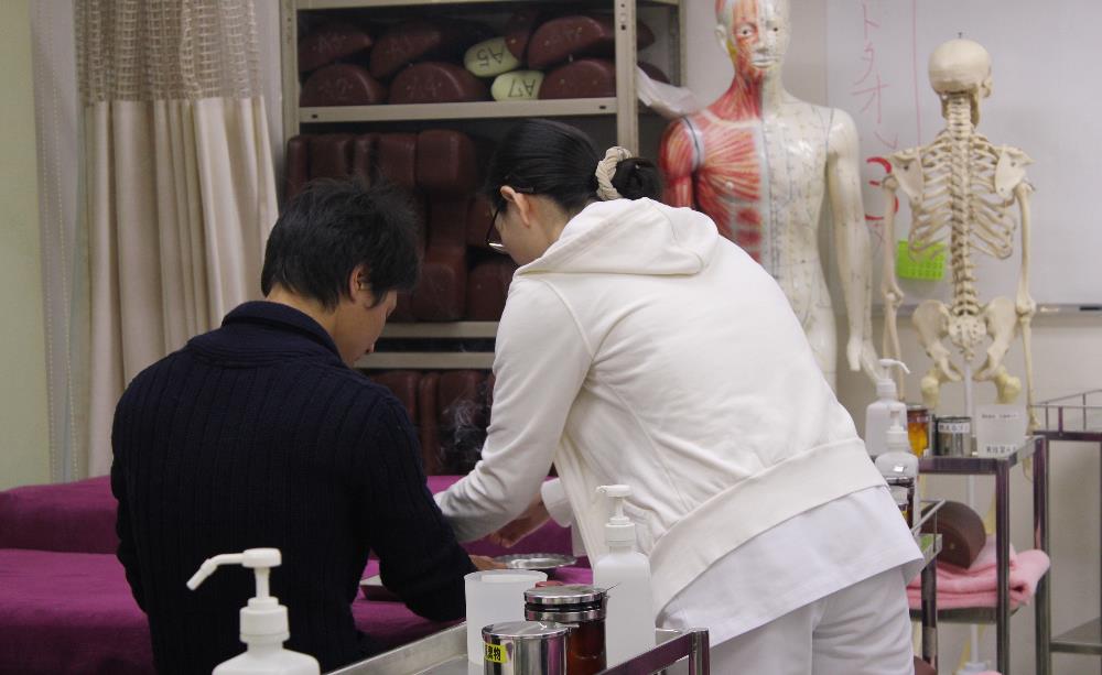 일본의학유정침구전문학교  (8).JPG