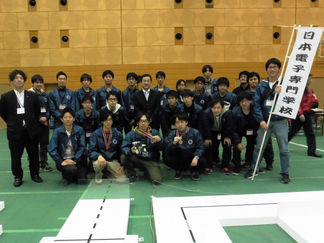 일본전자전문학교 로봇경기 (9).jpg