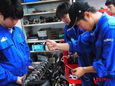 20120904-Diesel_Engine_04.jpg