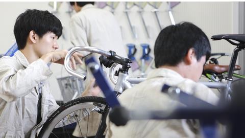 도쿄사이클디자인전문학교 자전거 세계에서 일하자! (1).JPG