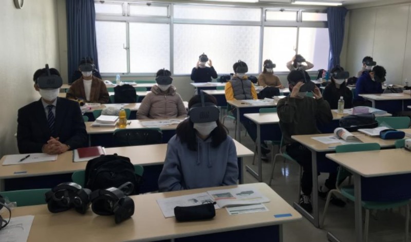 일본복지교육전문학교 VR수업 4.JPEG