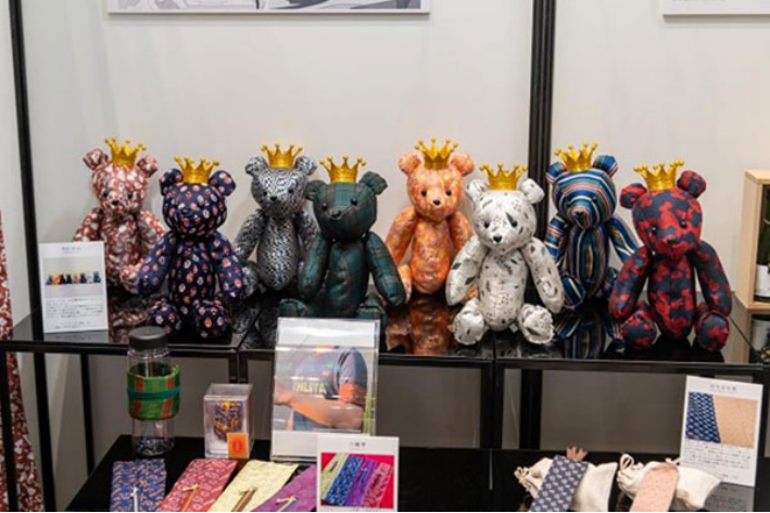 20220215 【桜美林大学】45. ビジュアル・アーツ専修×八王子織物工業組合 JFW JAPAN CREATION 2022929.png