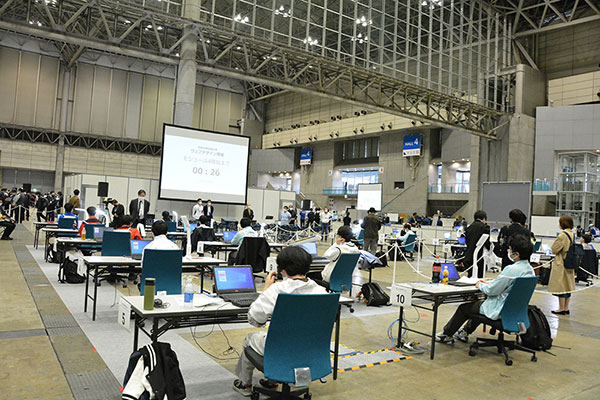 일본전자전문학교 기술올림픽대회에서 수상 1.jpg