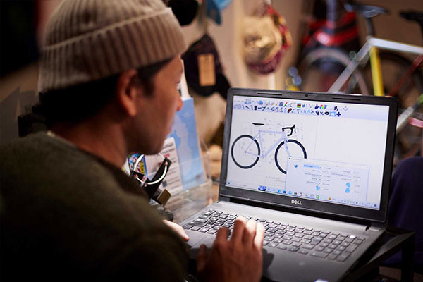 도쿄사이클디자인전문학교 졸업생 자전거빌더 8.jpg