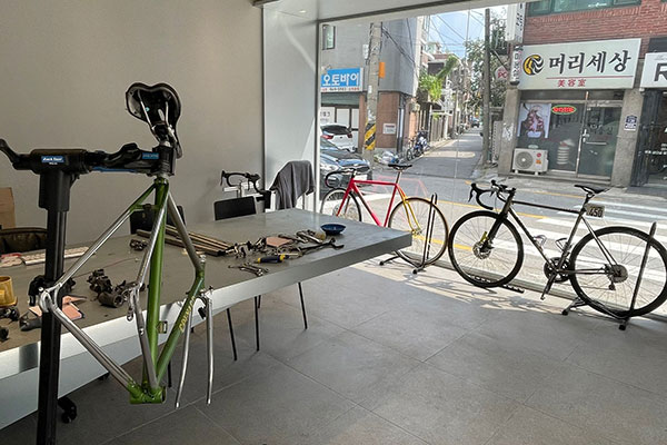 도쿄사이클디자인전문학교 한국인 졸업생 13.jpg