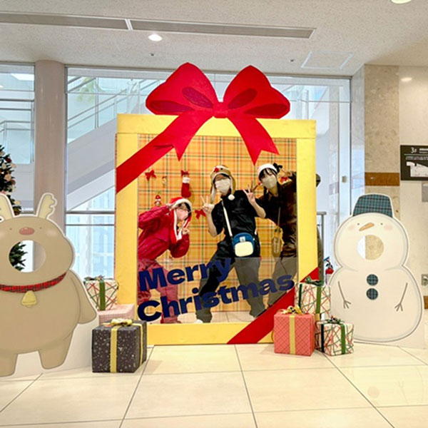 도쿄디자인전문학교 케이큐백화점 크리스마스 이벤트 참가 2.jpg