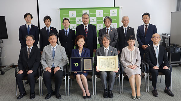 다이토분카대학 서예학과 교수 영예장 수상 3.jpg