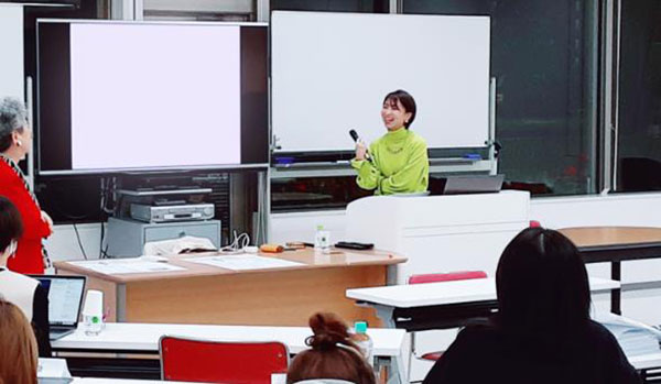 헐리우드대학원대학 네일의 역사 6.jpg