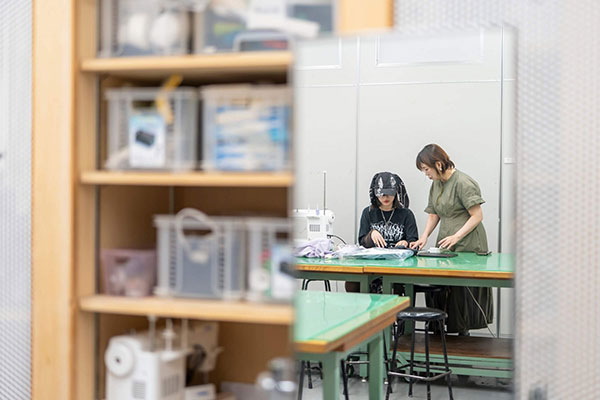 일본미술 쿠와사와디자인연구소 상품기획 수업 4.jpg