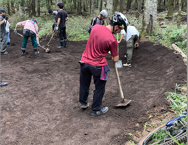 도쿄사이클디자인전문학교 MTB 트레일 빌더 강좌 리얼 5.jpg