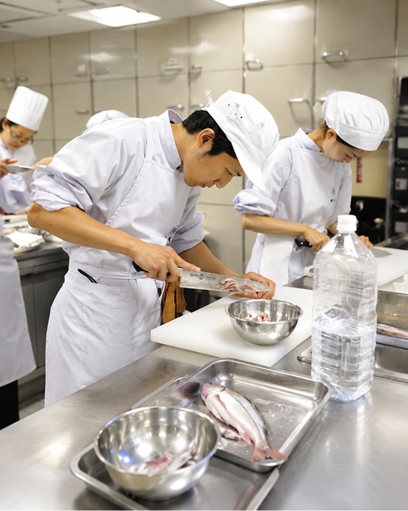 truong-chuyen-mondinh-duong-hattori-3.jpg