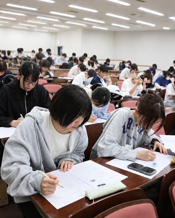 약사가 될까 연구를 할까 요코하마약과대학 4개 학과 비교 4.jpg